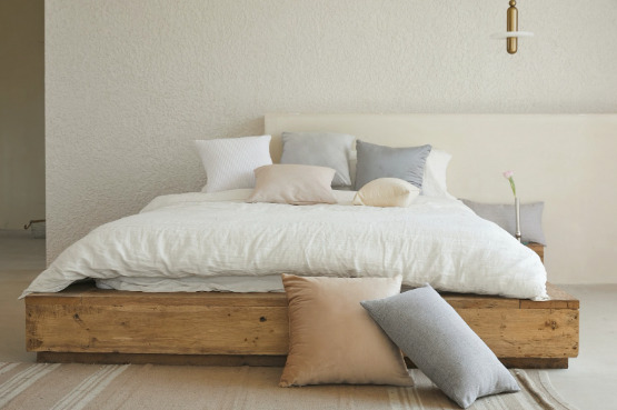 Our 5 Favorite Non-Toxic Pillows for Safe & Comfortable Sleep