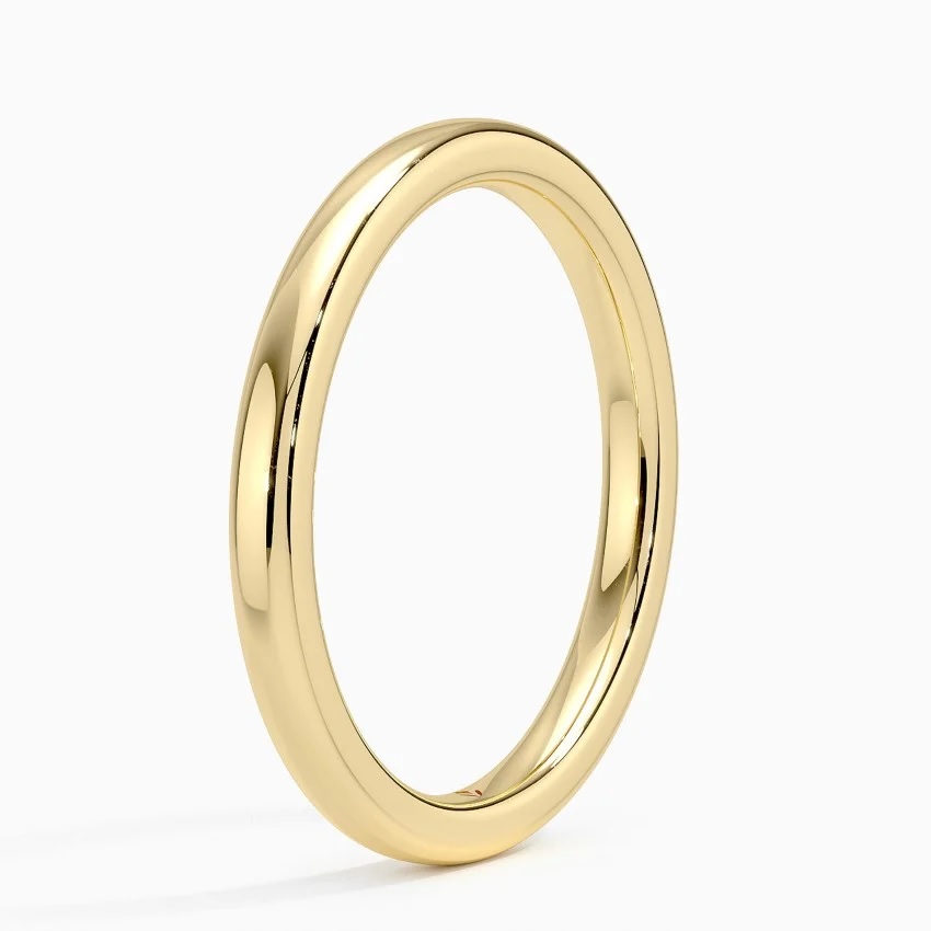 A simple gold wedding band